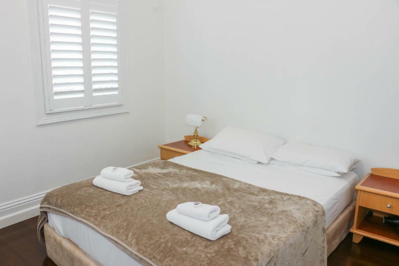Queen Room,812411234:JPEG