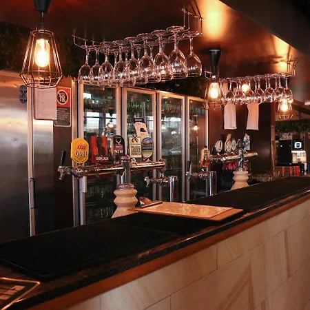 Glasgow Arms Hotel Ultimo-3